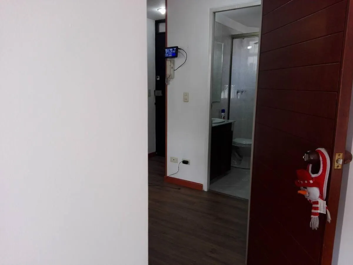 Habitacion En Modelia Bogotá Privatunterkunft